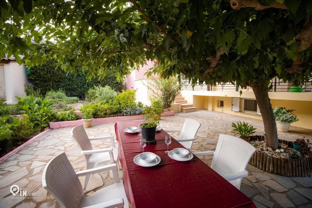 Odysseus Cozy Home Néa Mákri エクステリア 写真