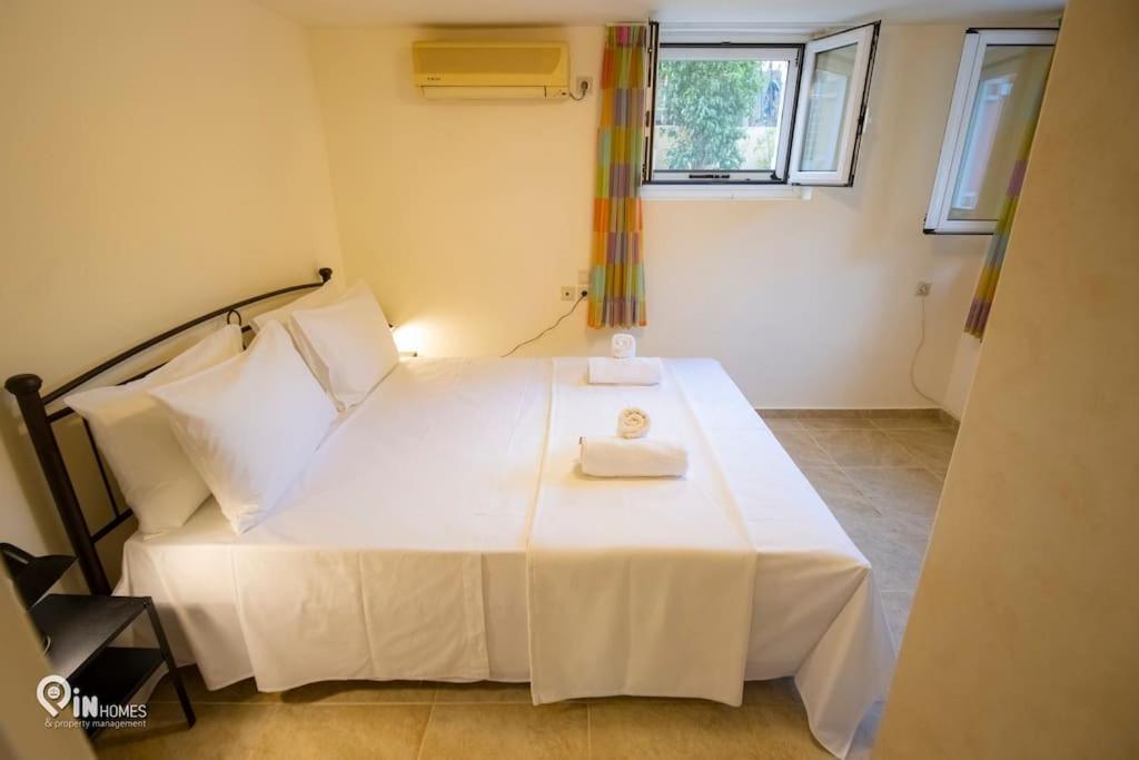 Odysseus Cozy Home Néa Mákri エクステリア 写真